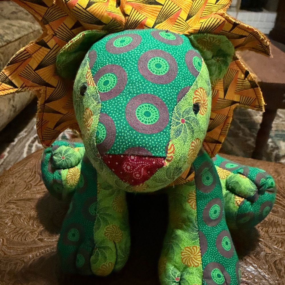 Shongololo Colorful Cape Town colorful Patchwork Lion  Preowned South African